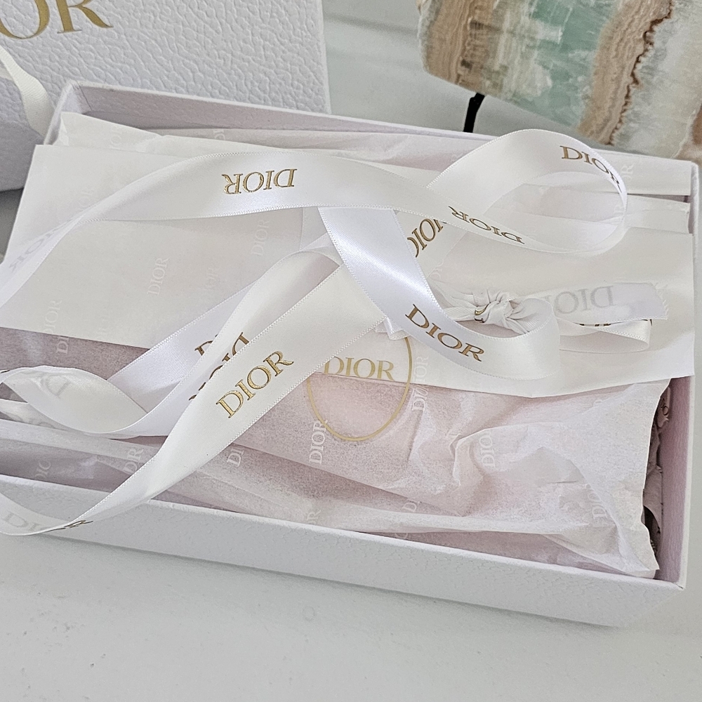 NWOT Christian Dior Pink Drawstring Bundle - Picture 4 of 5